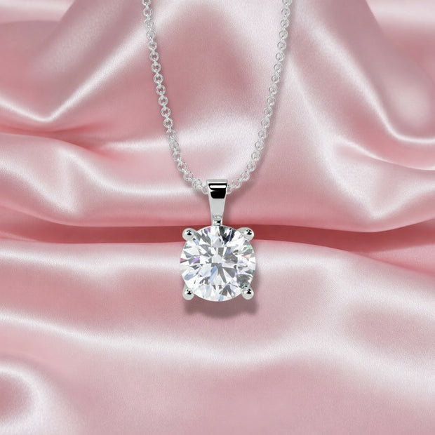 0.80ct Solitaire Round Diamond Pendant With Chain Crafted In White Gold