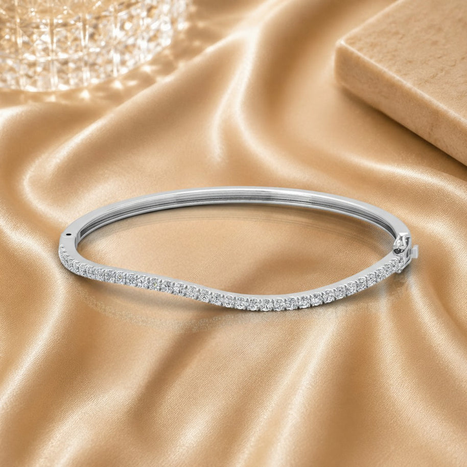 1.10 Ct F/vs Micro Pave Set Natural Round Diamond Bangles In 18k Gold