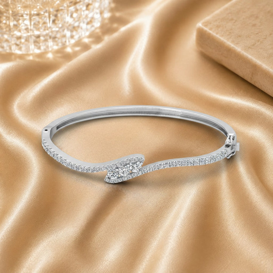 1.00 Ct F/vs 3 Stone Natural Round Diamond Bangle In 18k Gold For Women