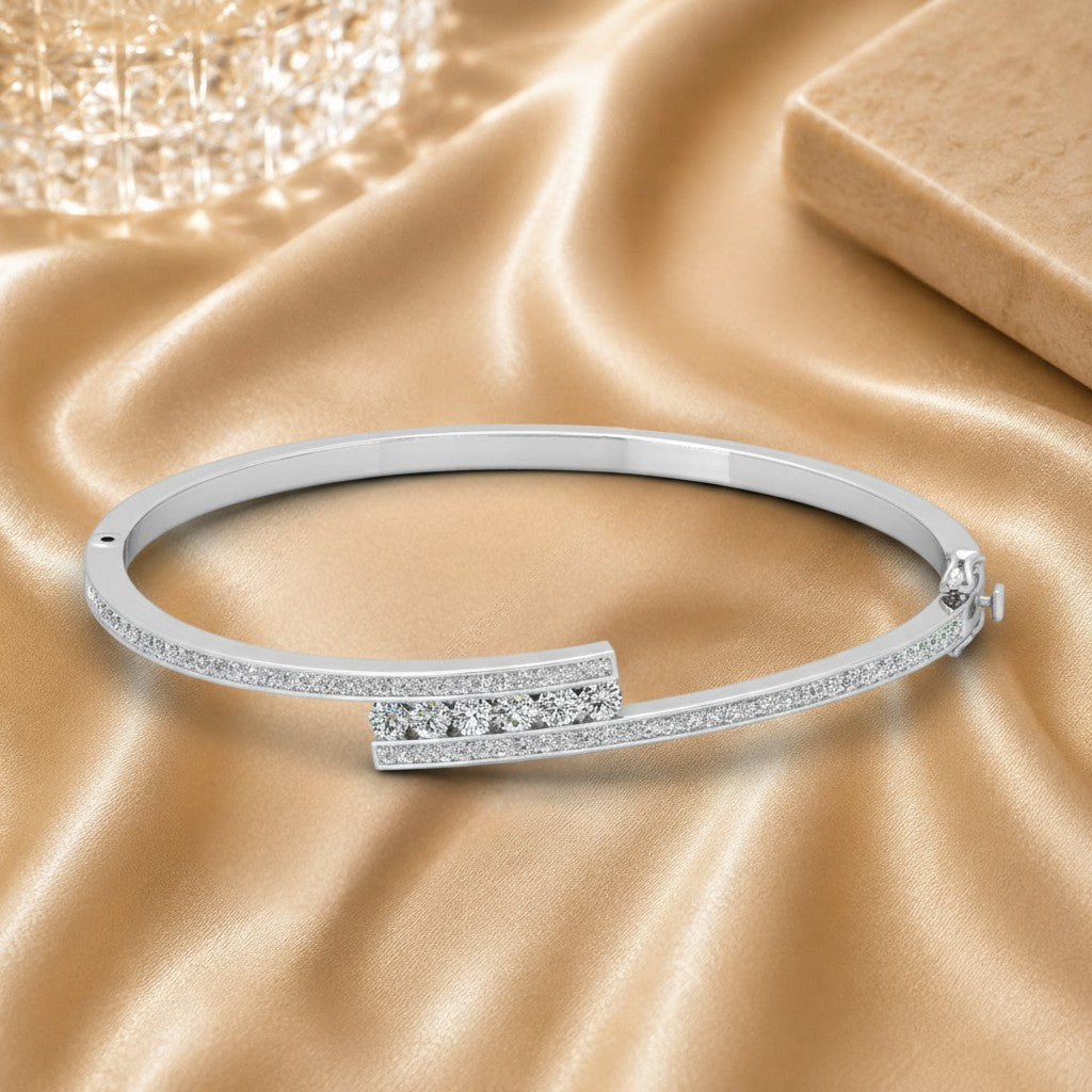 Special For Her ! 1.20 Ct F/vs Natural Round Diamond Bangle In 18k Gold