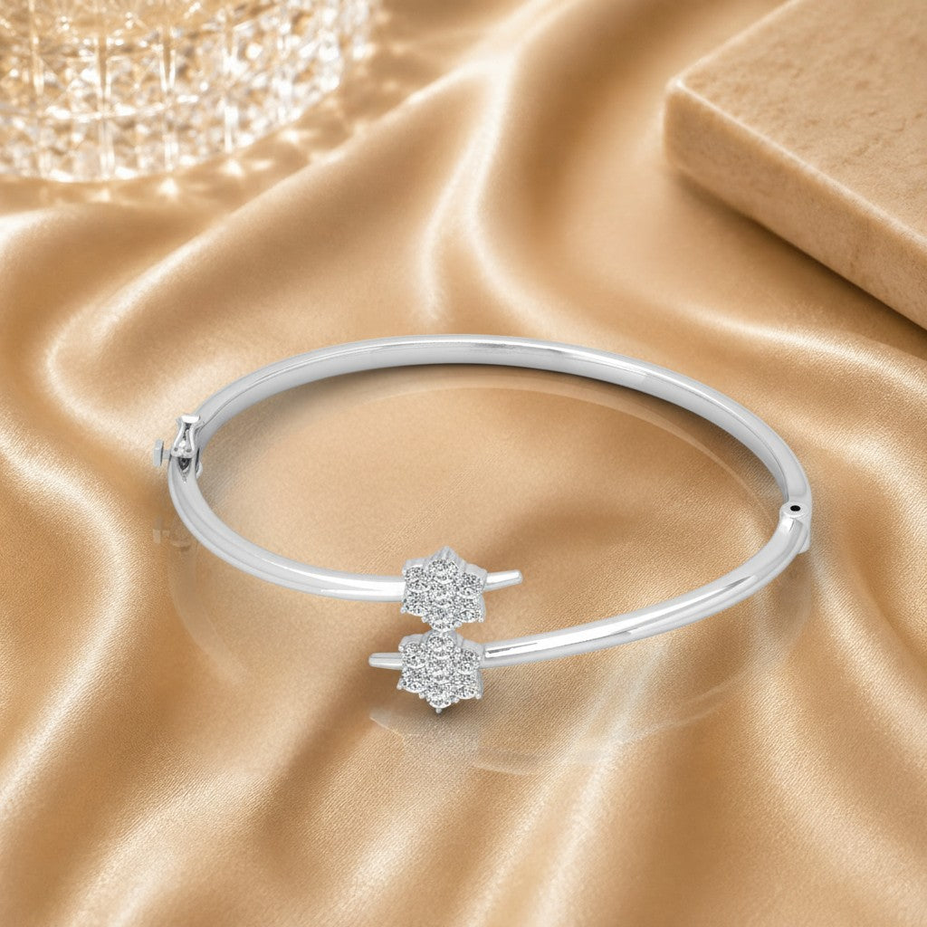 1.00 Ct F/vs Cluster Style Natural Round Diamond Bangles In 18k Gold